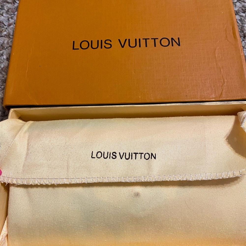 Wallet brand new